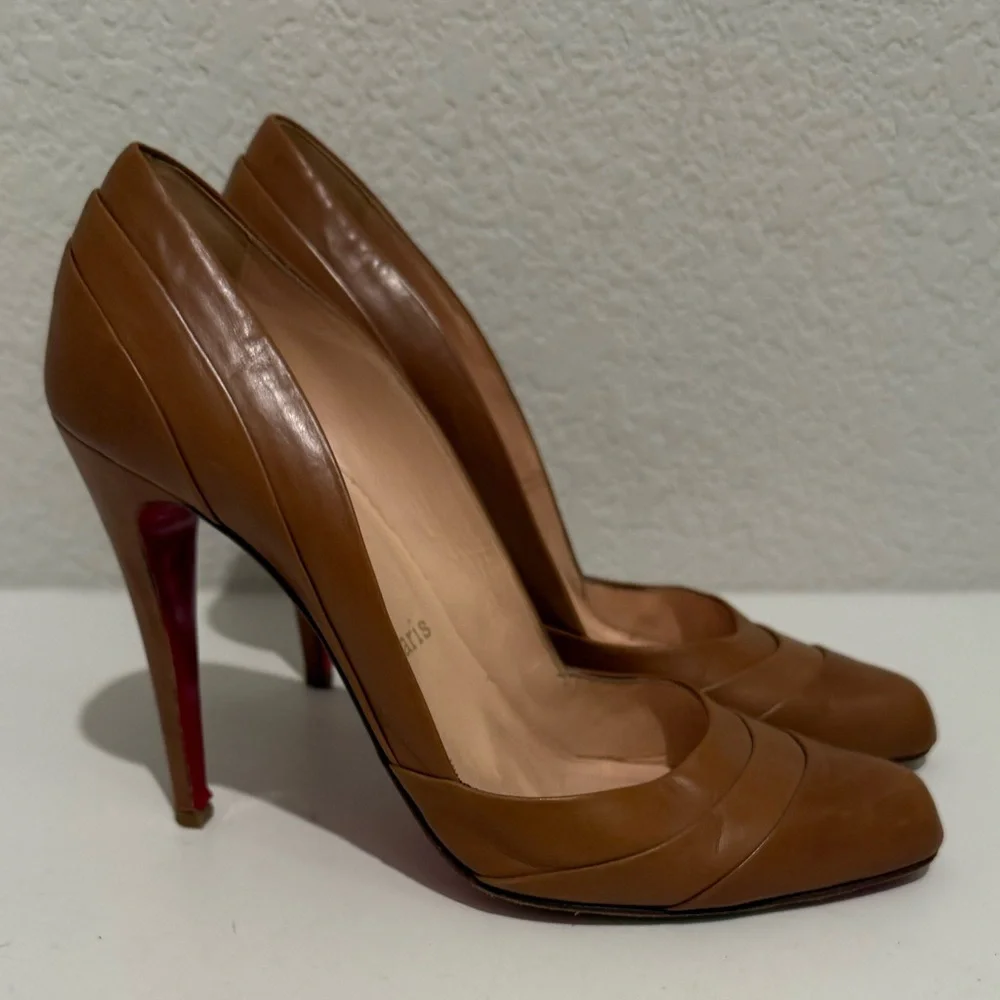 Christian Louboutin Insectika 100 Seta Caramel Tan High Heels 40.5